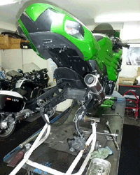 メンテ中のZX-14Rジェイズ号