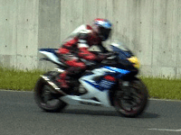 メインストレートのナエとR1000