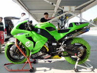 モモさんのZX10R 06
