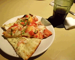 ピザ食べ放題ですよ